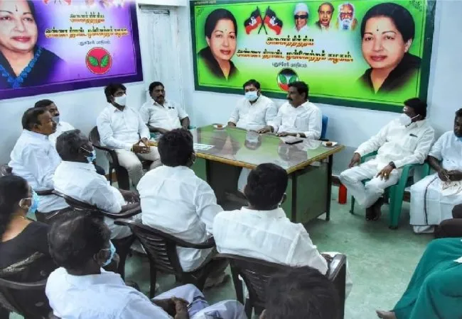 PUDUCHERRY ADMK PARTY MEETING SASIKALA 